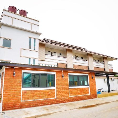 Fang Villa Hotel Bagian luar foto